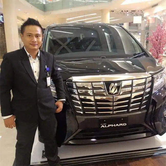 anang-sales-terbaik-toyota-jakarta-selatan