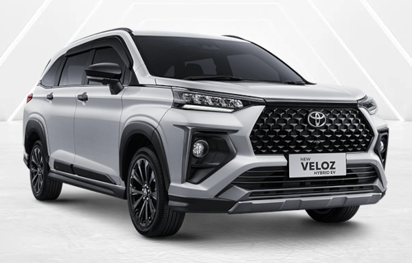 Toyota Veloz Hybrid EV Front